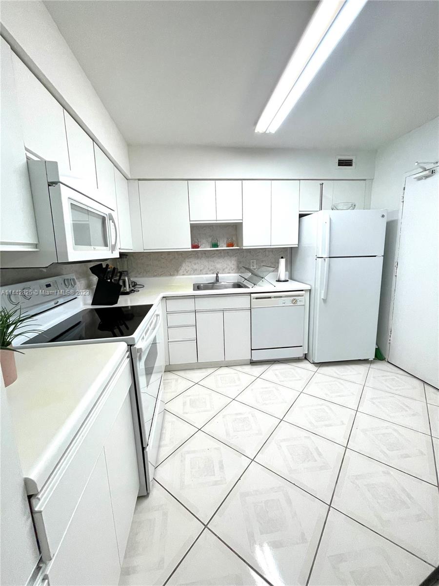 SEACOAST 5151 CONDO - Residential Lease
