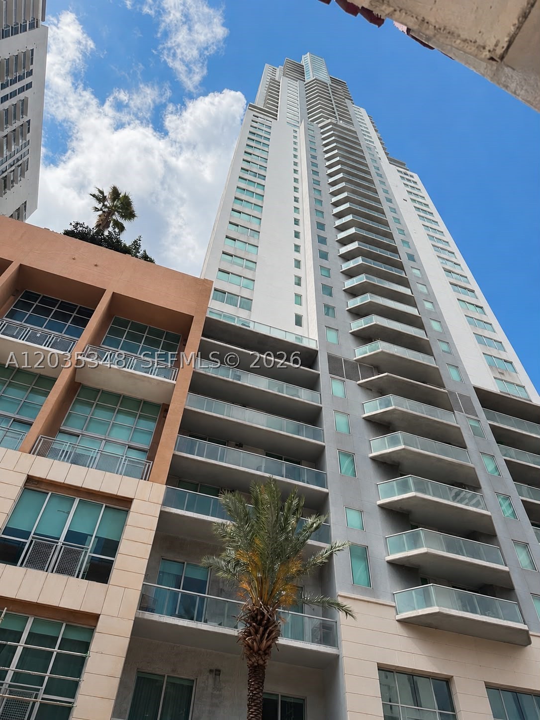 VIZCAYNE SOUTH CONDO - Residential Lease