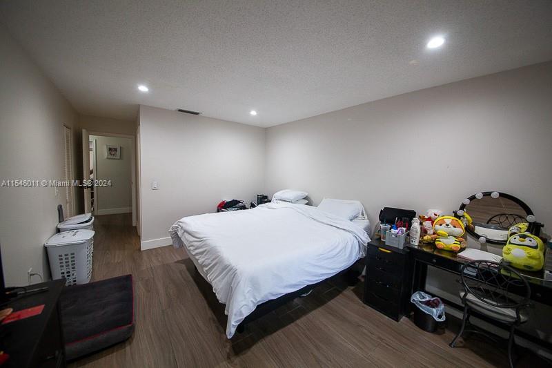 EVERGLADES SUGAR & LAND C - Residential