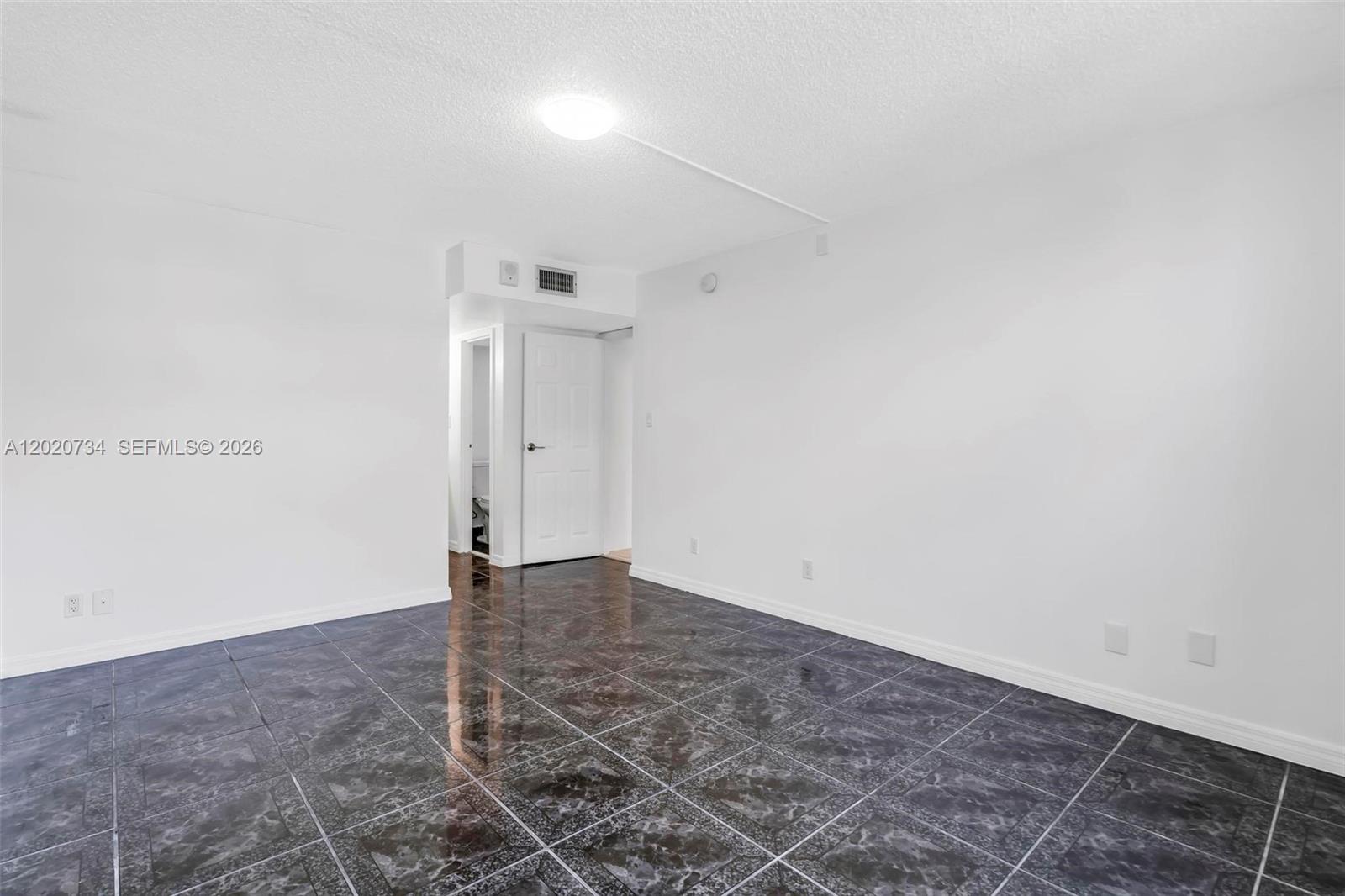 REEF EAST CONDO - Residential