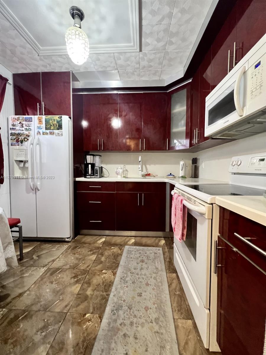 HOLIDAY SPRINGS VILLAGE 2 - Residential
