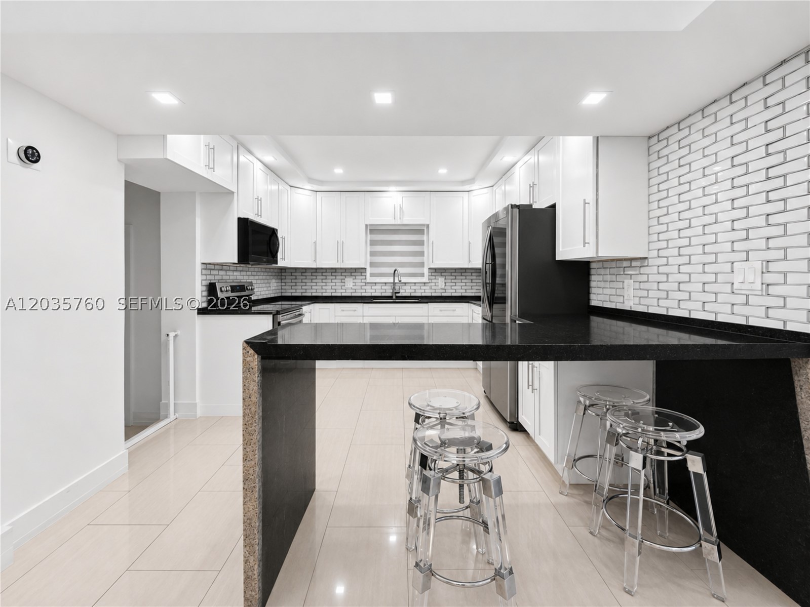 POINCIANNA MANOR SEC 2 - Residential