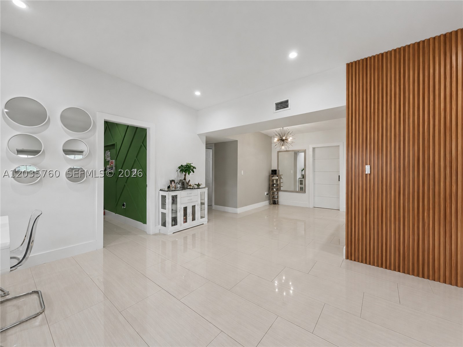 POINCIANNA MANOR SEC 2 - Residential