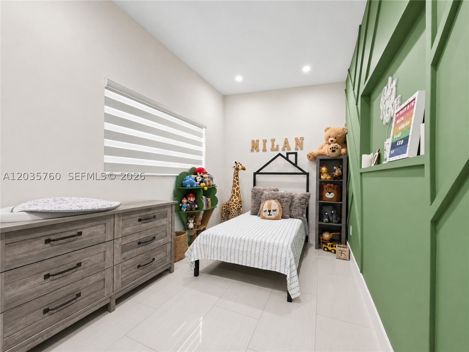 POINCIANNA MANOR SEC 2 - Residential