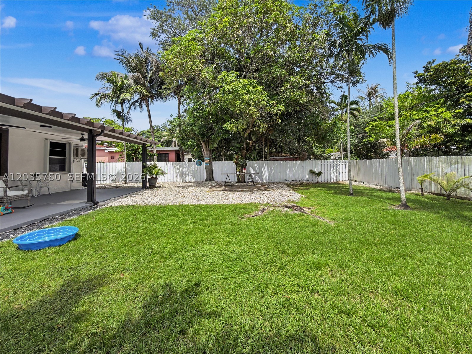 POINCIANNA MANOR SEC 2 - Residential