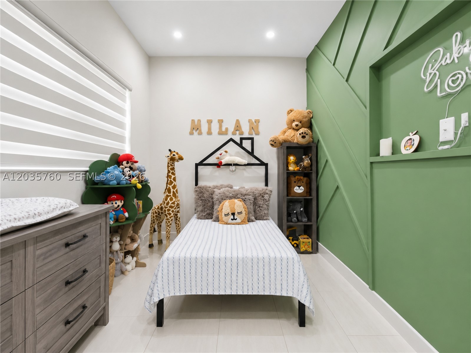 POINCIANNA MANOR SEC 2 - Residential