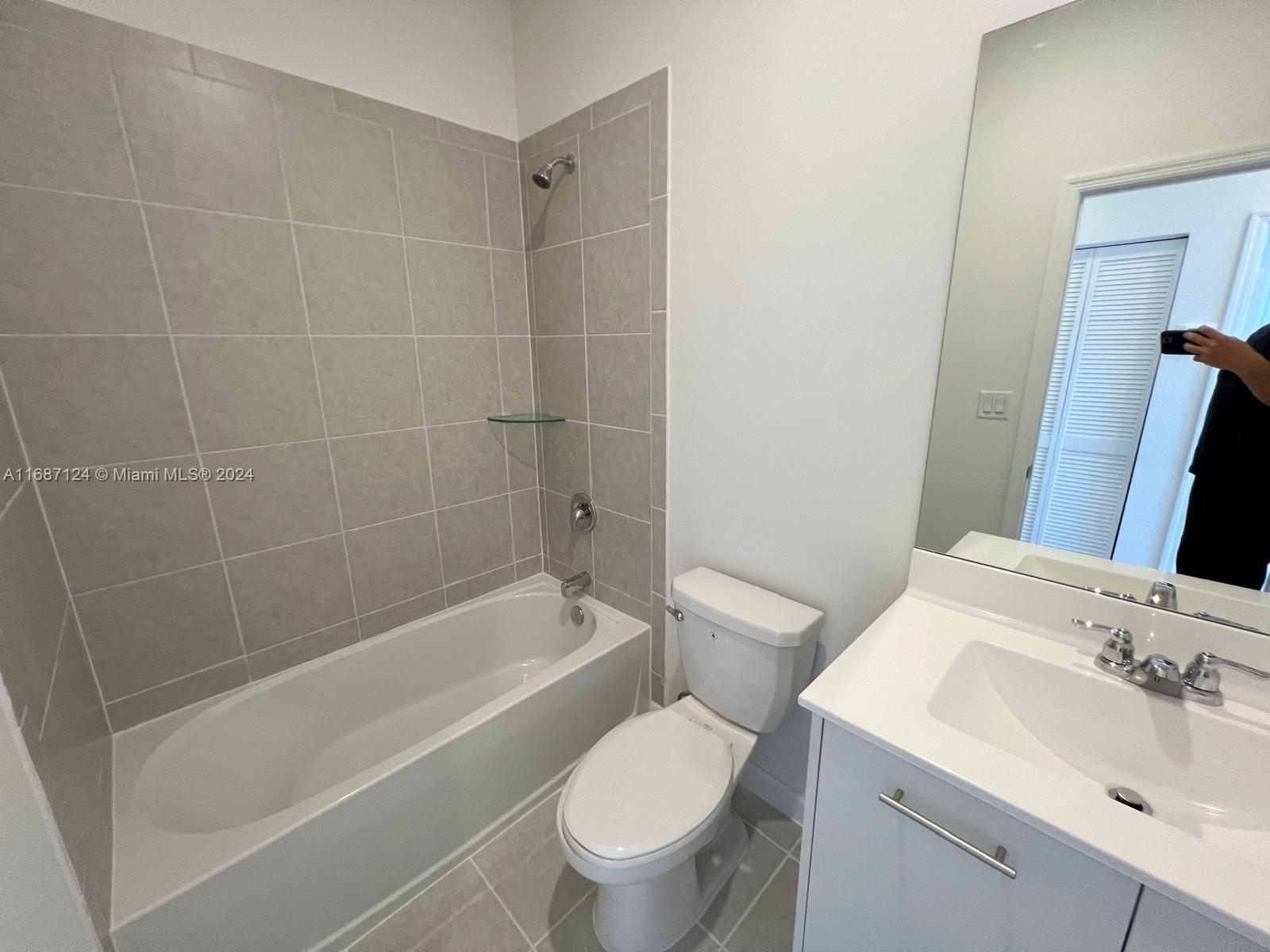 WESTVIEW - Residential Lease