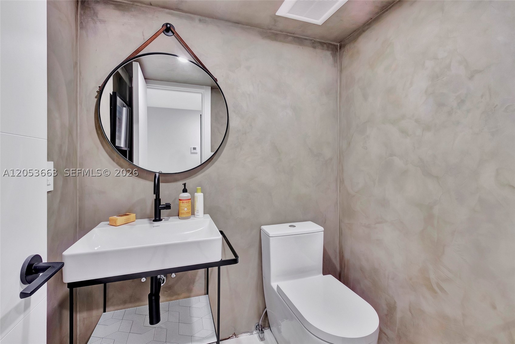 IMPERIAL AT BRICKELL COND - Residential Lease