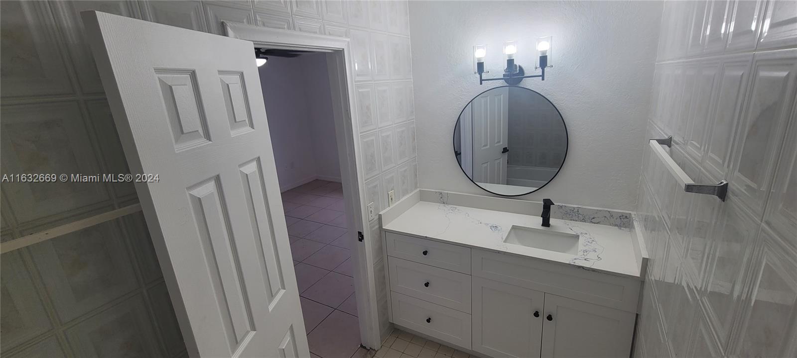 LAGUNA CONDO - Residential Lease