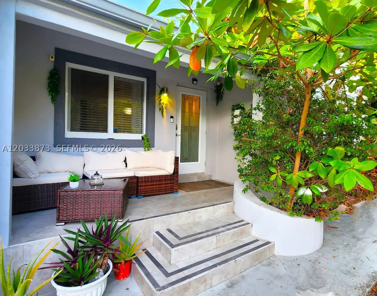 SHADOWLAWN EXTENSION SUB - Residential Lease