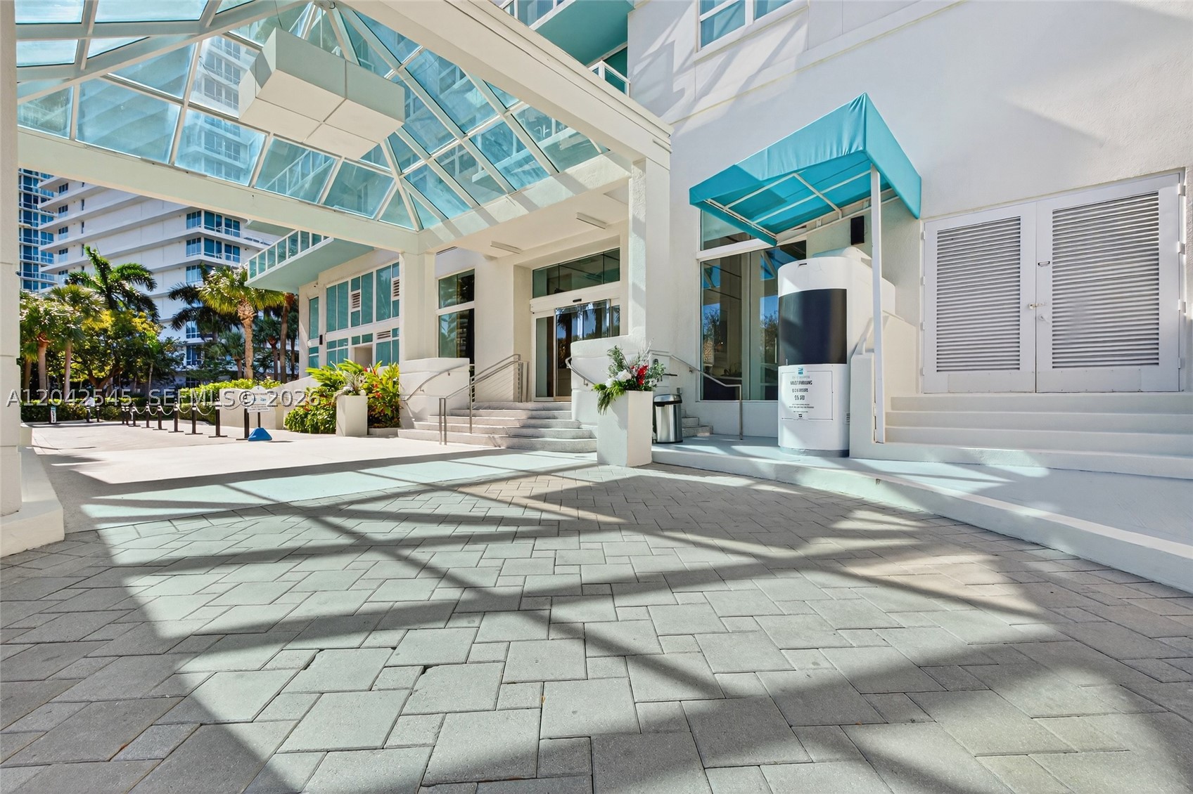 THE FLORIDIAN CONDO - Residential