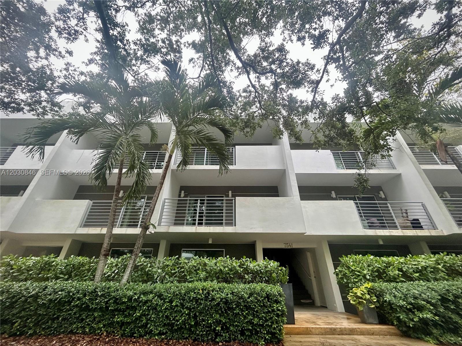 Rarely Available Townhome in The Enclave – South Miami

Beautifully maintained 3-bedroom, 3-bath townhome, a boutique community in one of South Miami's most desirable locations. Features include wood flooring throughout, a modern kitchen with stainless steel appliances, granite countertops, oversized pantry, spacious primary suite with three closets, updated bathrooms, two private balconies, abundant storage, in-unit washer/dryer, no carpet, and a 2-car garage.

Enjoy a quiet residential setting just minutes from downtown South Miami, the University of Miami, Metrorail, shops, restaurants, cafés, and grocery stores.

Tenant requirements: Proof of income, credit/background screening, and landlord references. Please allow up to 30 days for association approval.

No pets. No smoking.