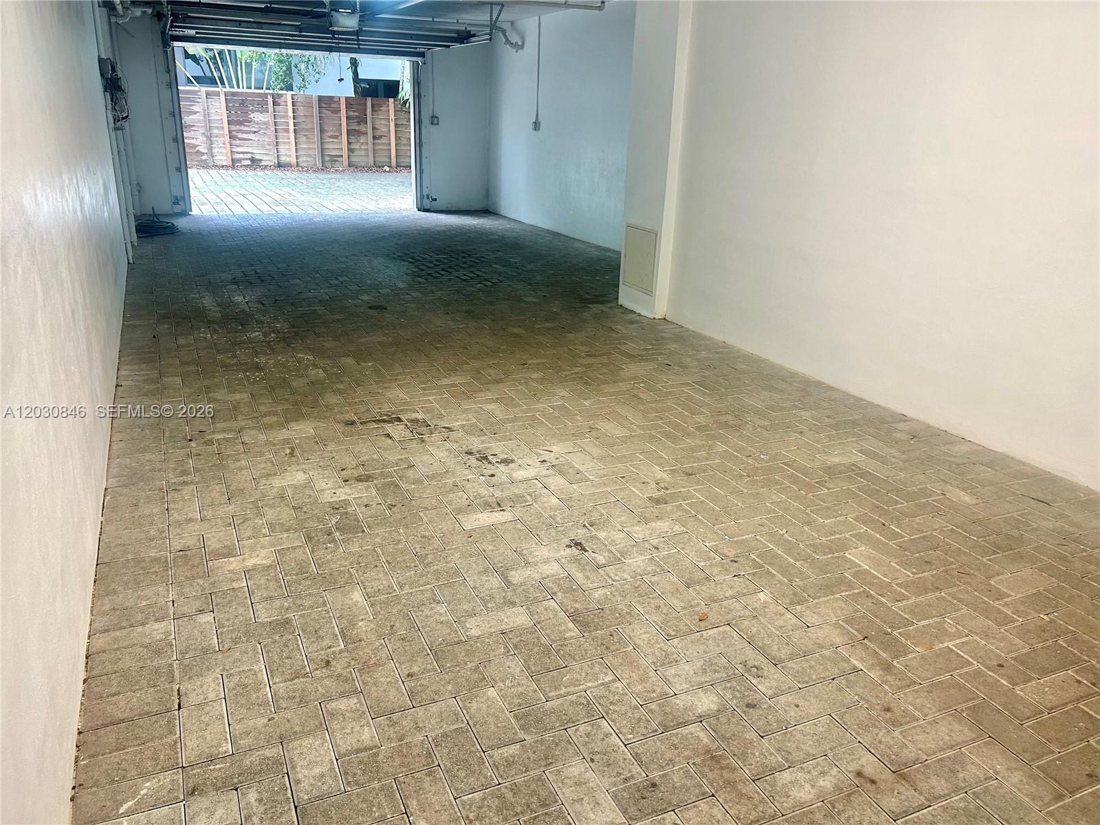 ENCLAVE II AT SOUTH MIAMI - Residential Lease