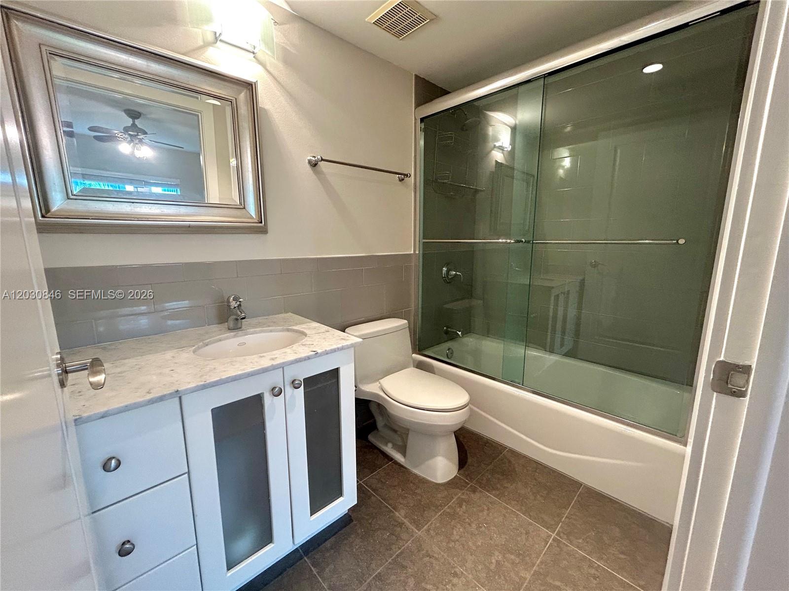 ENCLAVE II AT SOUTH MIAMI - Residential Lease