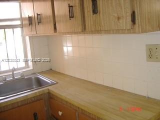 BRICKELL RIVERVIEW - Residential Income