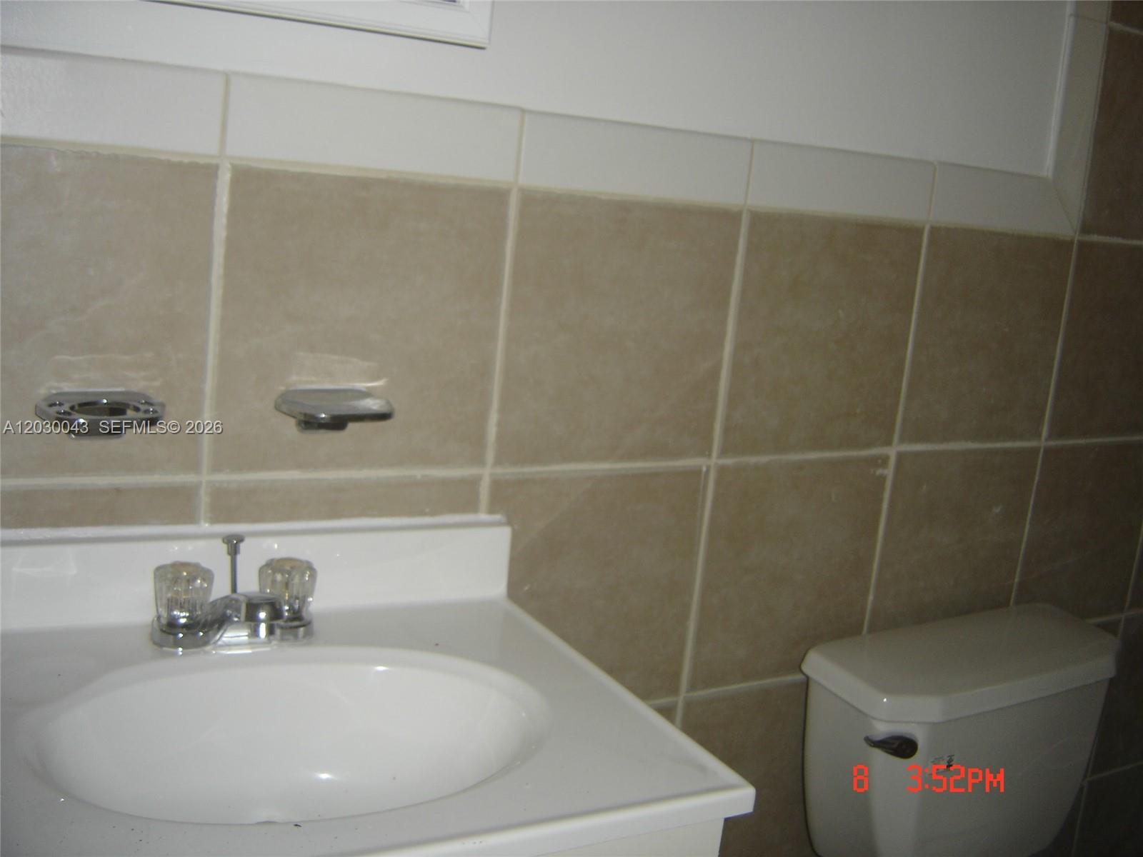 BRICKELL RIVERVIEW - Residential Income