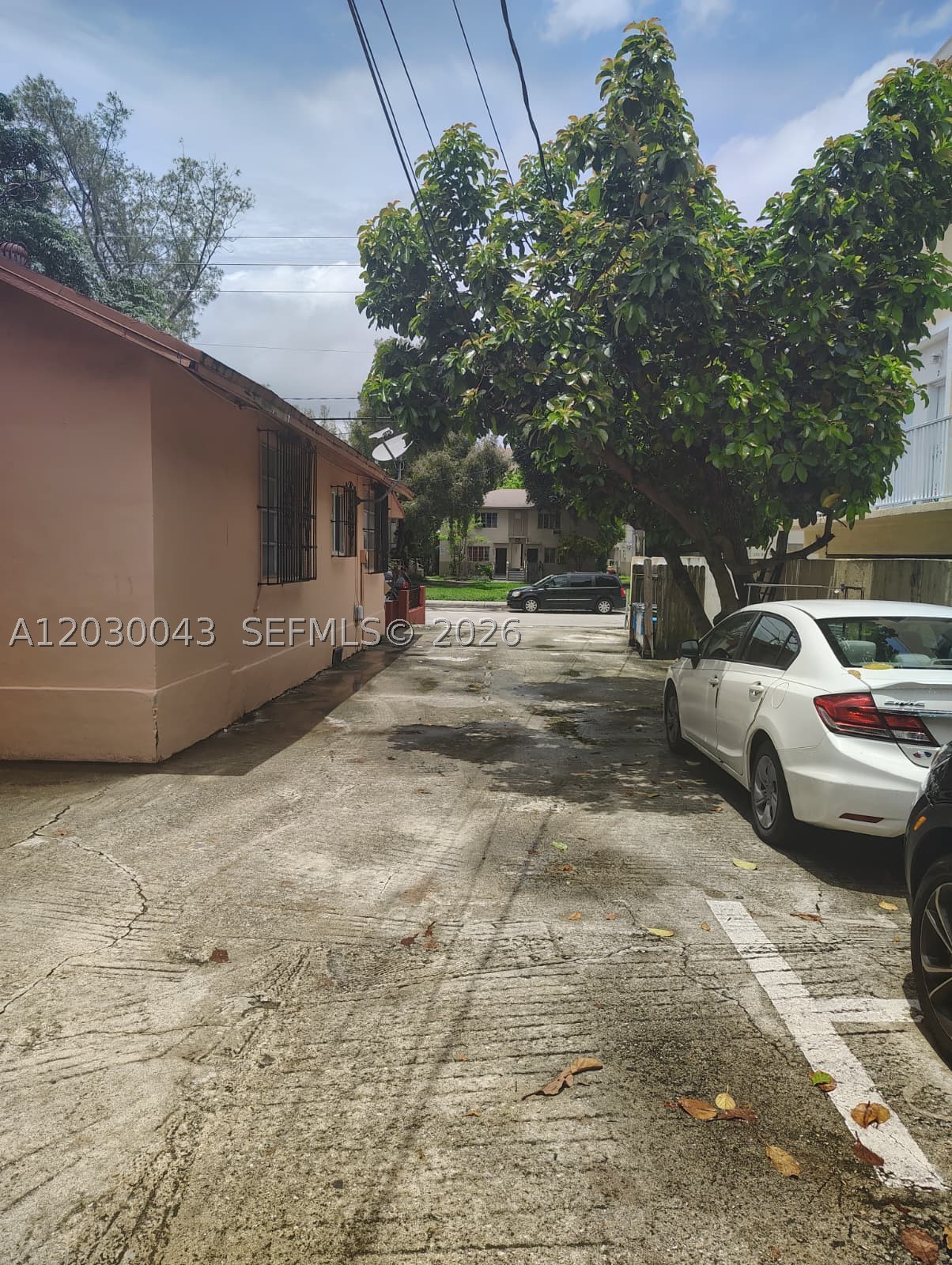 BRICKELL RIVERVIEW - Residential Income