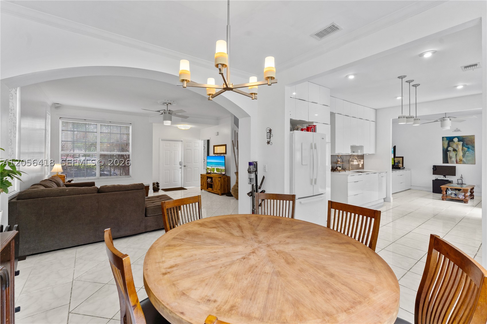 EMERALD COURTS - OPAL CRE - Residential