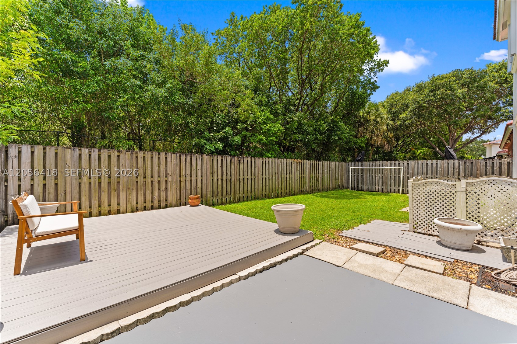 EMERALD COURTS - OPAL CRE - Residential