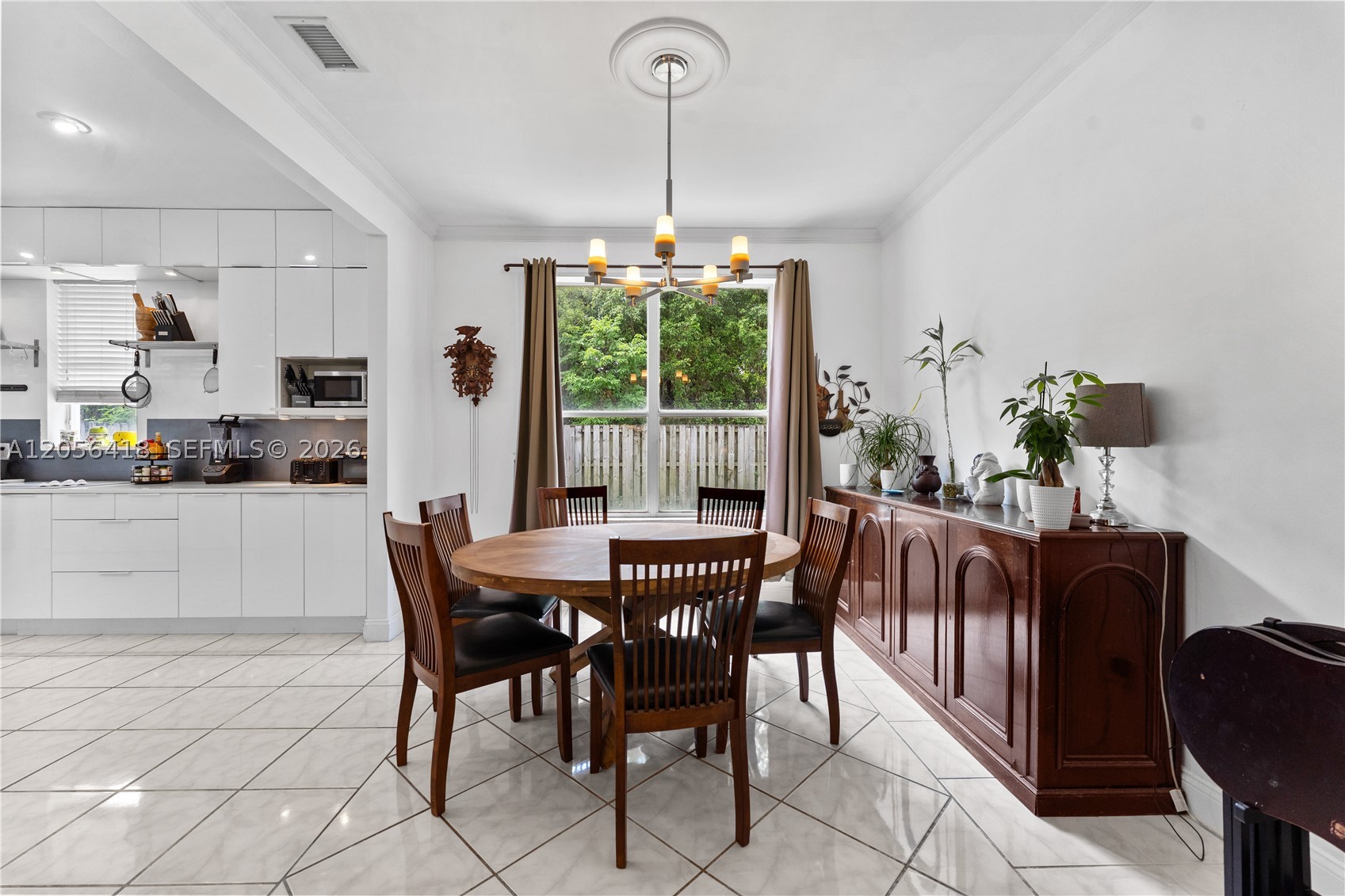 EMERALD COURTS - OPAL CRE - Residential