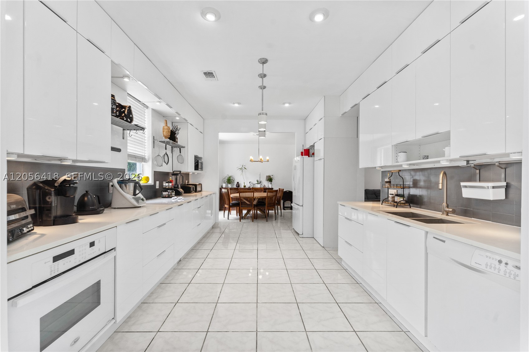 EMERALD COURTS - OPAL CRE - Residential