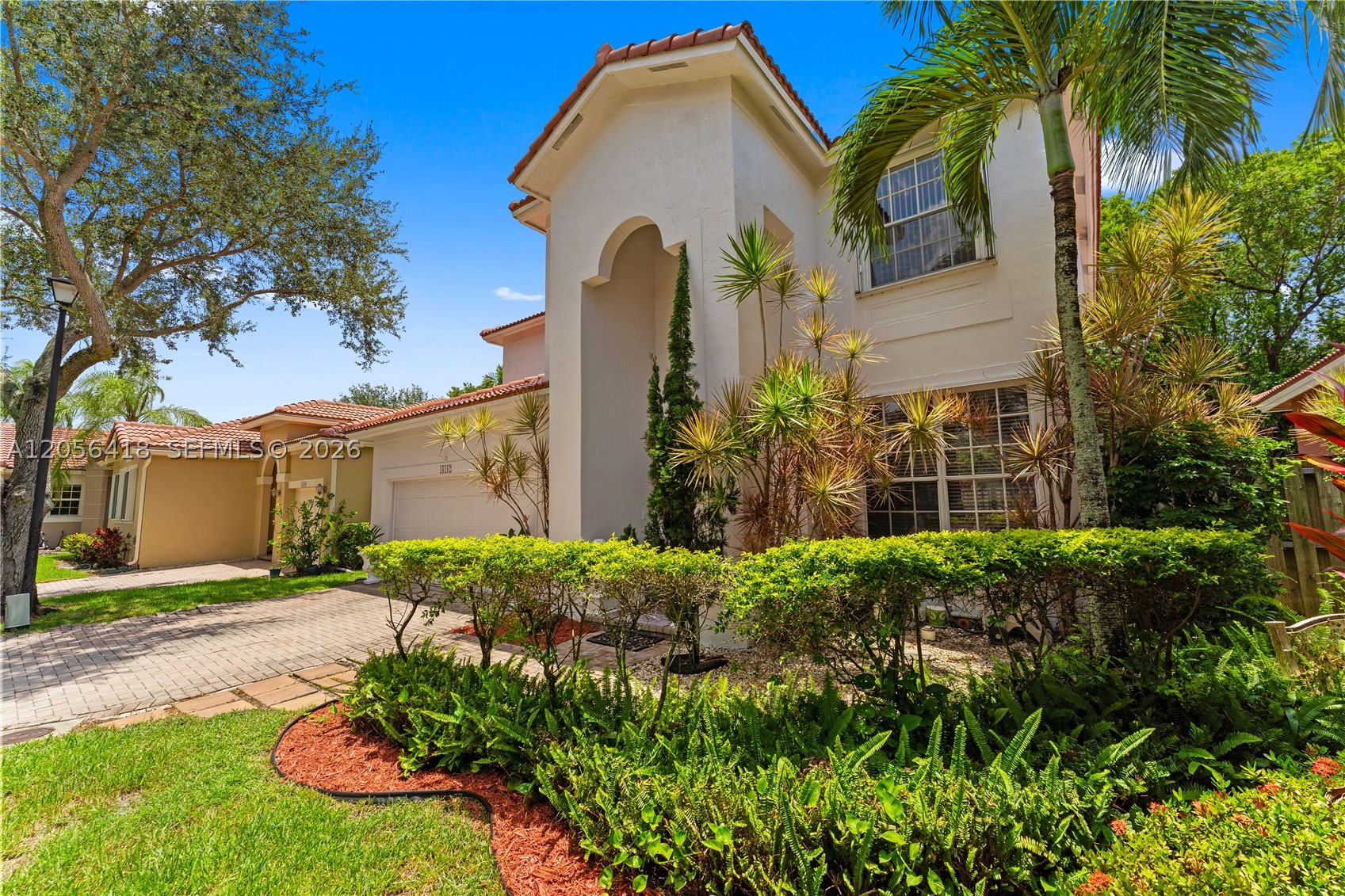 EMERALD COURTS - OPAL CRE - Residential