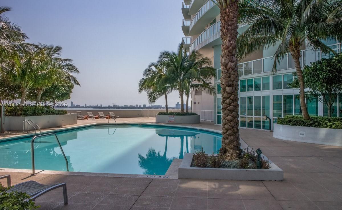 QUANTUM ON THE BAY CONDO - Residential