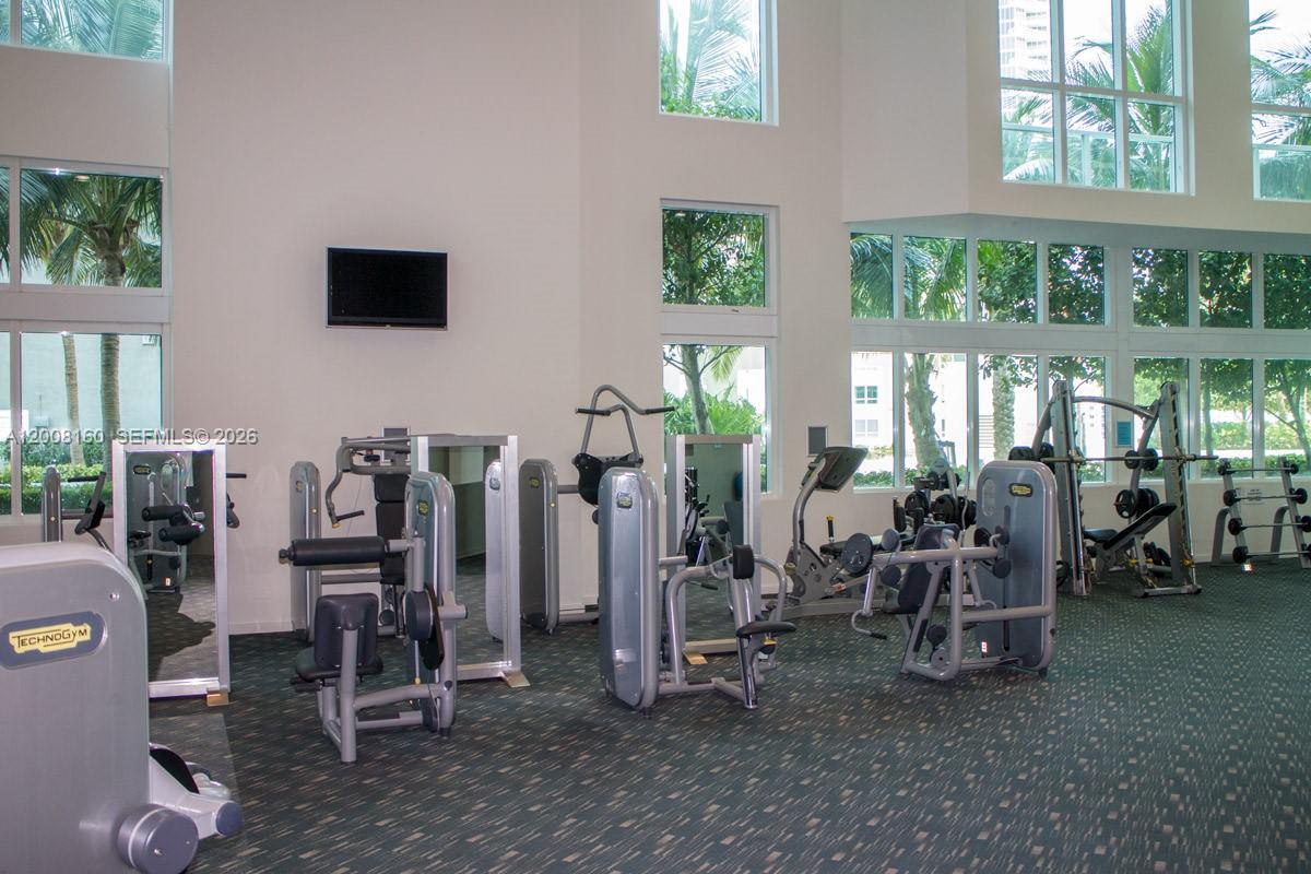QUANTUM ON THE BAY CONDO - Residential