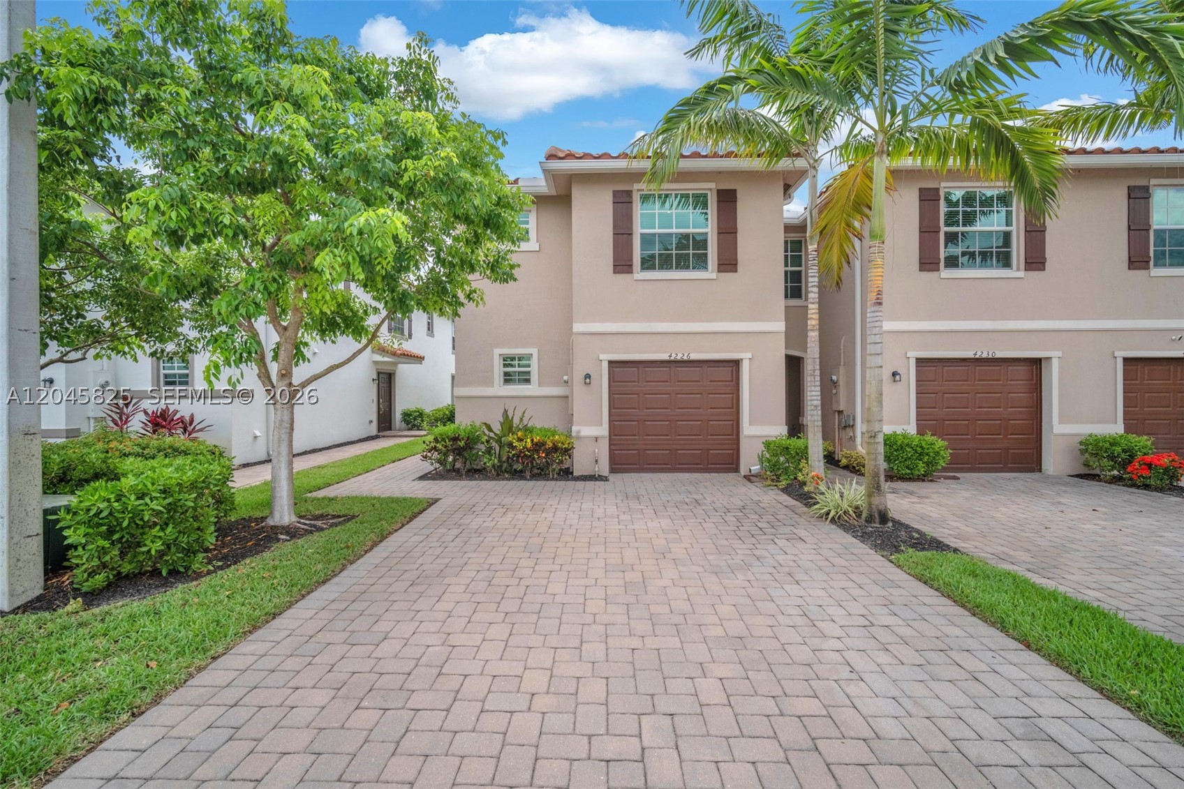 LAKEWOOD COVE - Residential