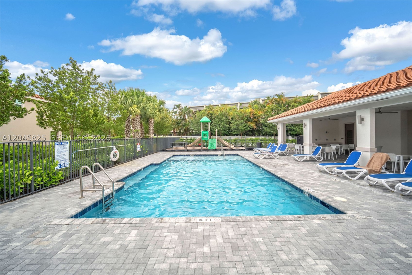 LAKEWOOD COVE - Residential