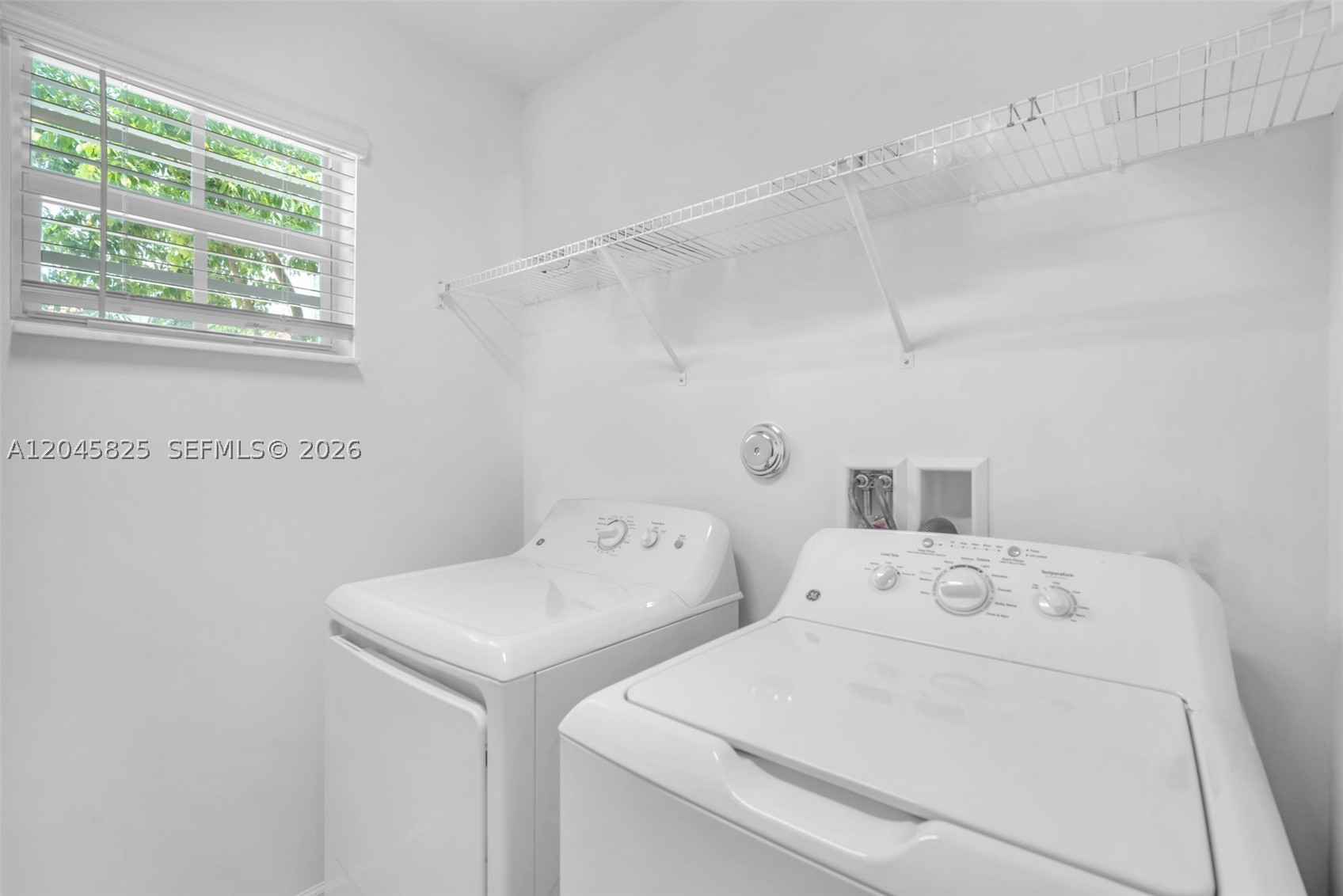 LAKEWOOD COVE - Residential