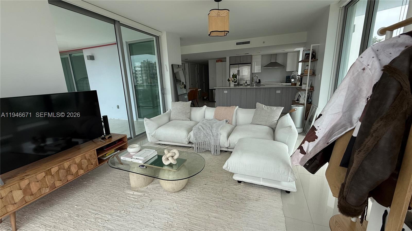 THE PALMS CONDO - Residential