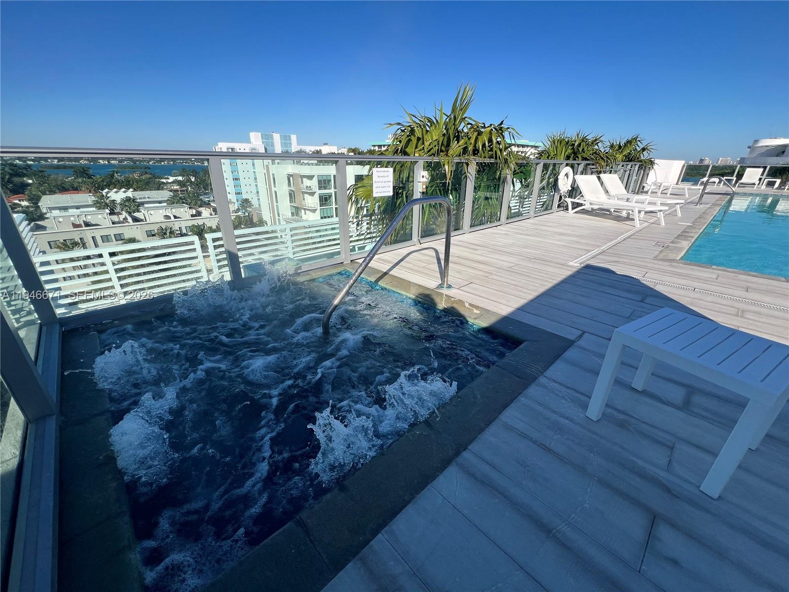 THE PALMS CONDO - Residential