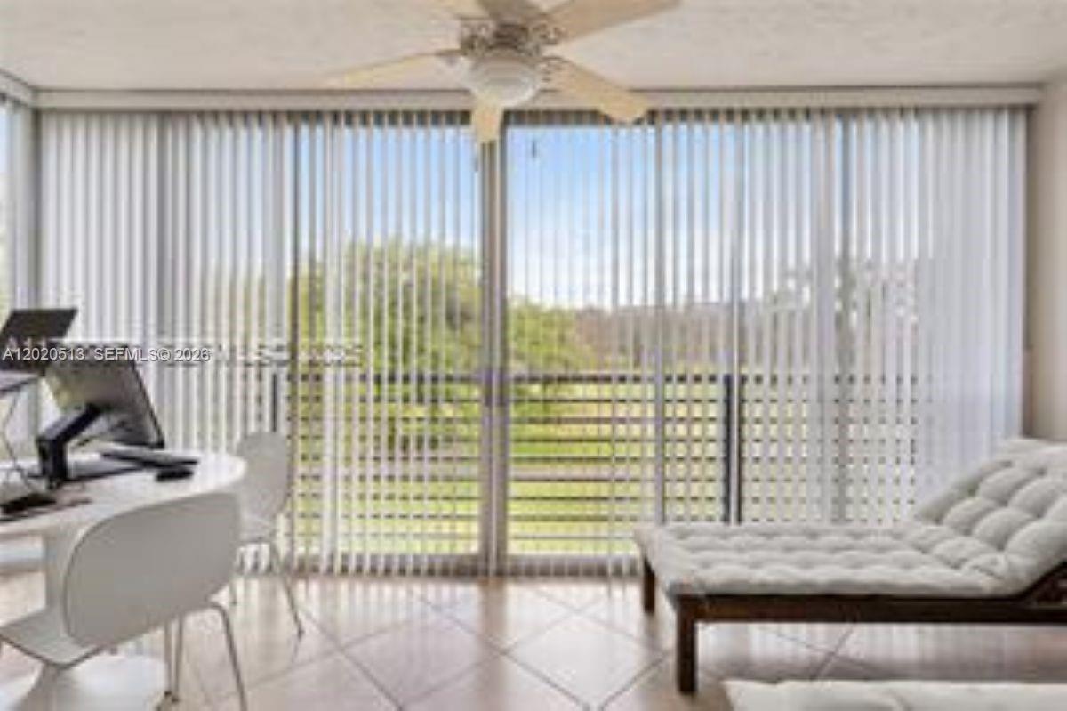 NO 70 PALM-AIRE COUNTRY C - Residential
