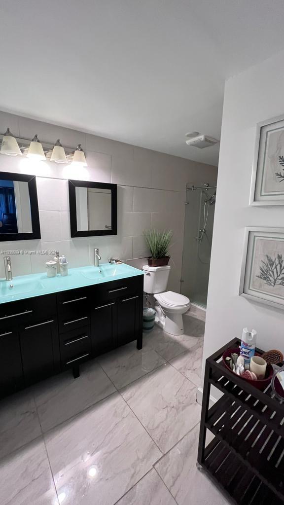 DORAL PARK C CLUB VILLAS - Residential Lease