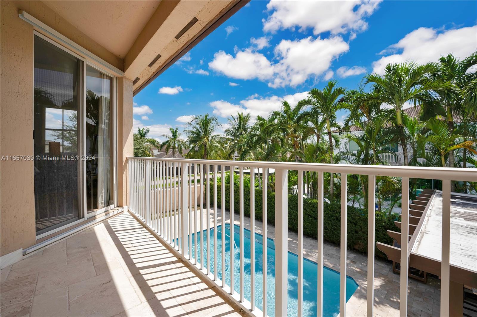 A B AT TAMIAMI TRAIL PHAS - Residential