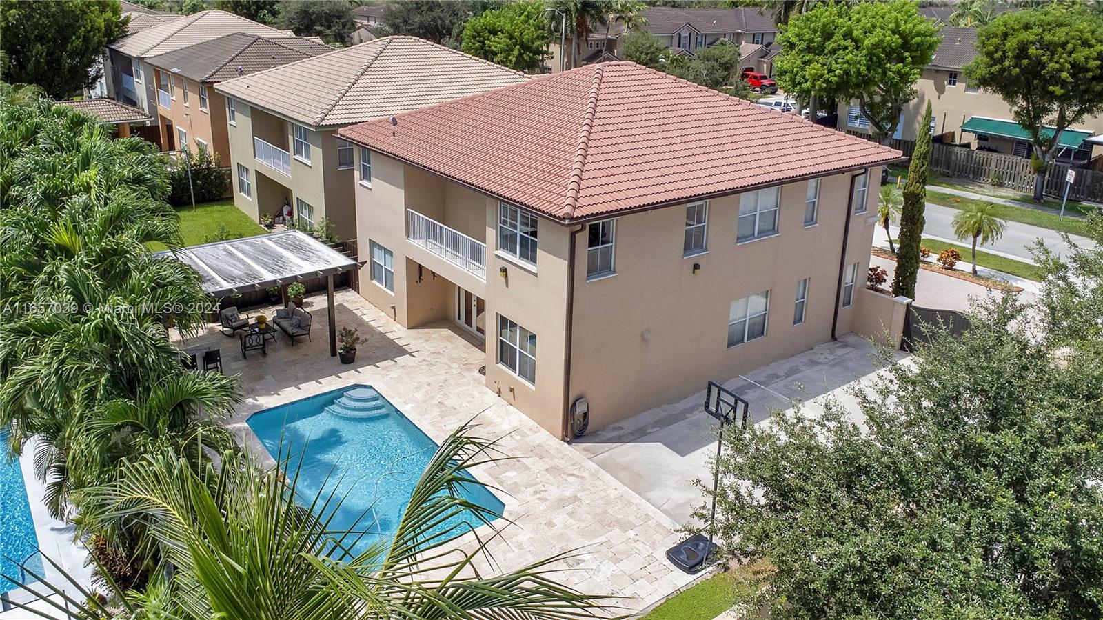 A B AT TAMIAMI TRAIL PHAS - Residential