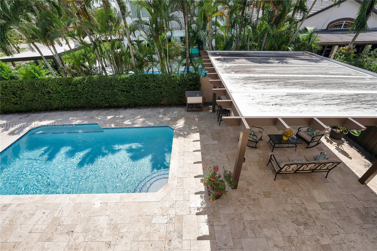A B AT TAMIAMI TRAIL PHAS - Residential
