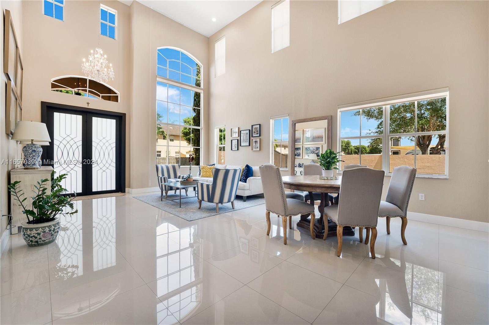 A B AT TAMIAMI TRAIL PHAS - Residential