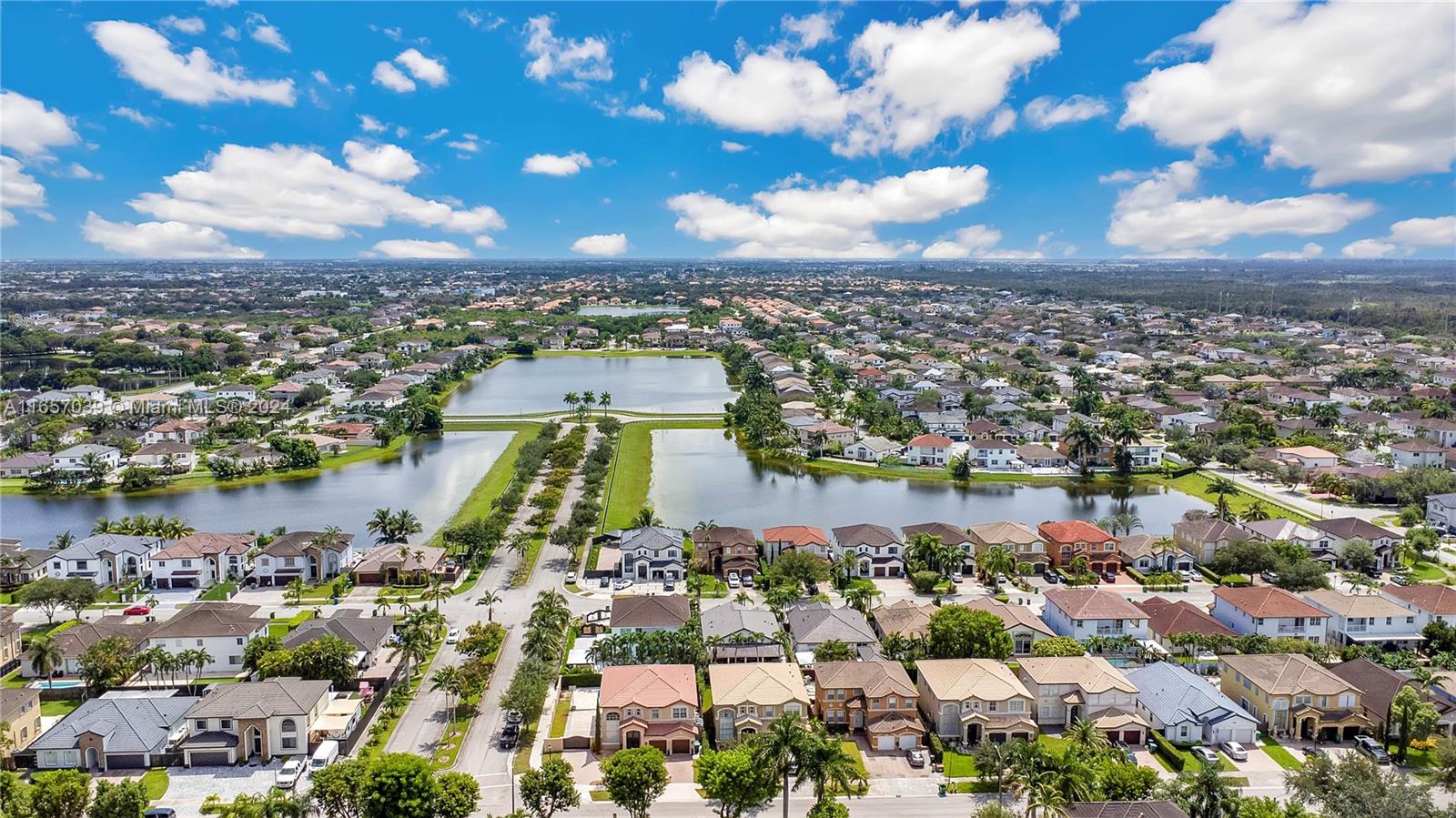 A B AT TAMIAMI TRAIL PHAS - Residential