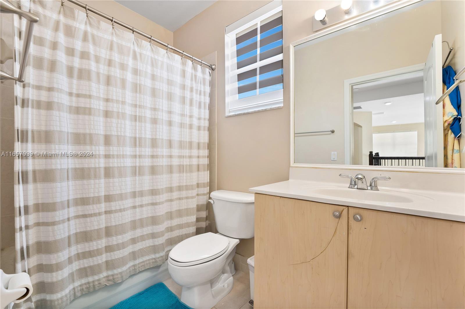 A B AT TAMIAMI TRAIL PHAS - Residential