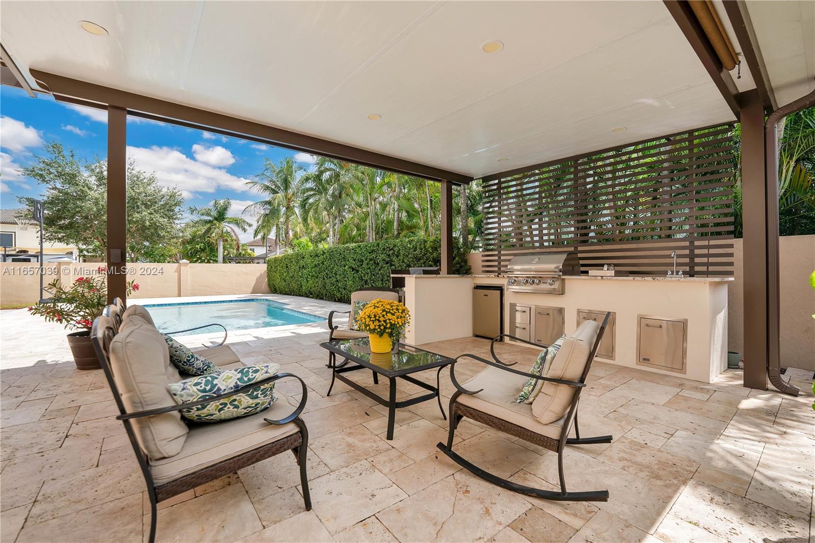 A B AT TAMIAMI TRAIL PHAS - Residential