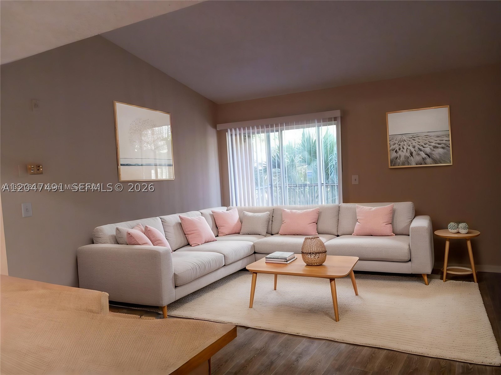 WINDWARD LAKES CONDO - Residential