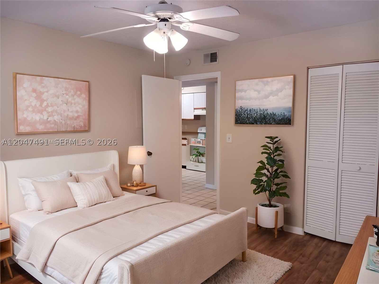 WINDWARD LAKES CONDO - Residential