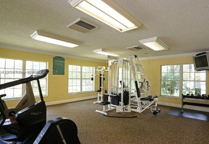 WINDWARD LAKES CONDO - Residential