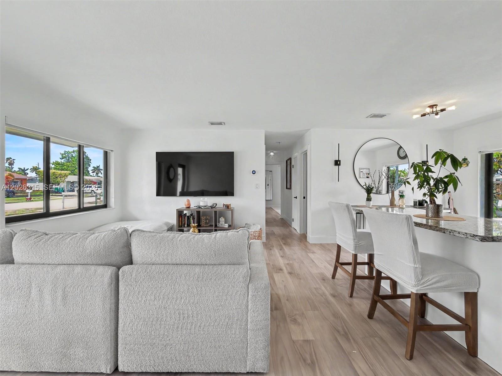5TH ADDN TO RICHMOND HGTS - Residential
