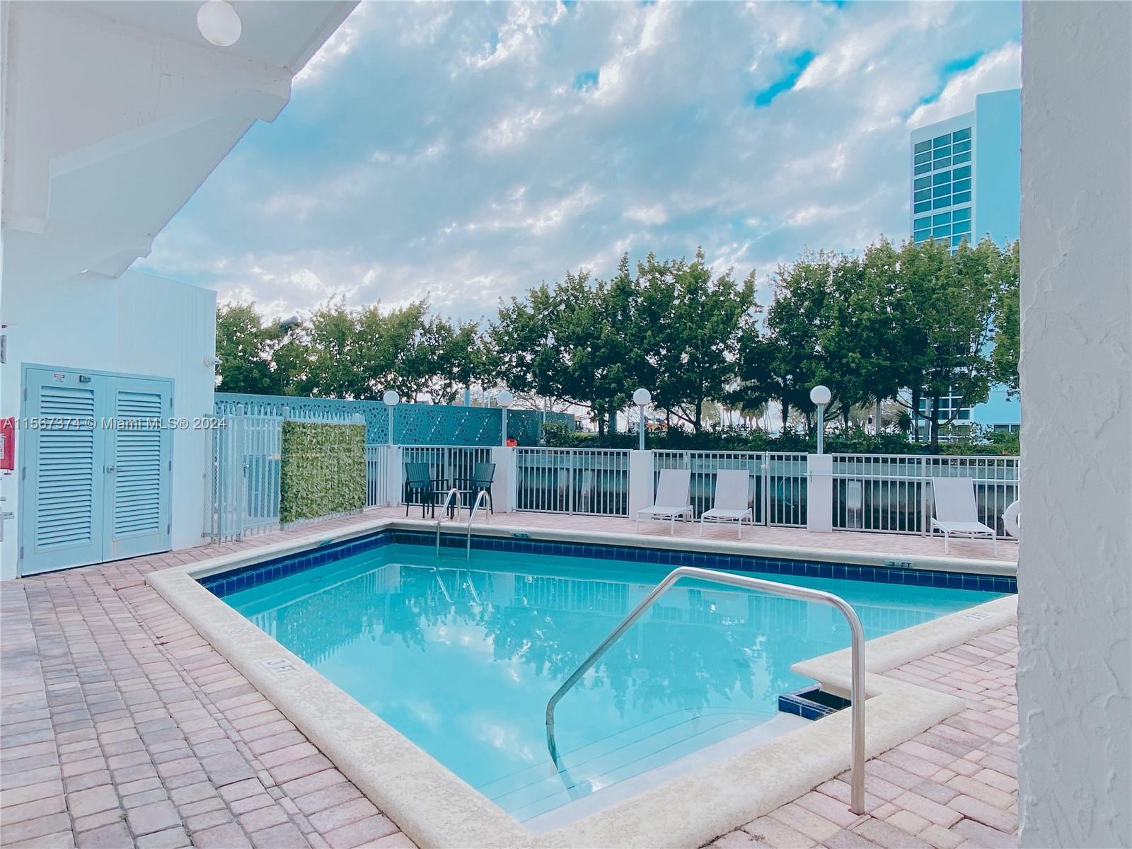 ARCADIA CONDO - Residential Lease