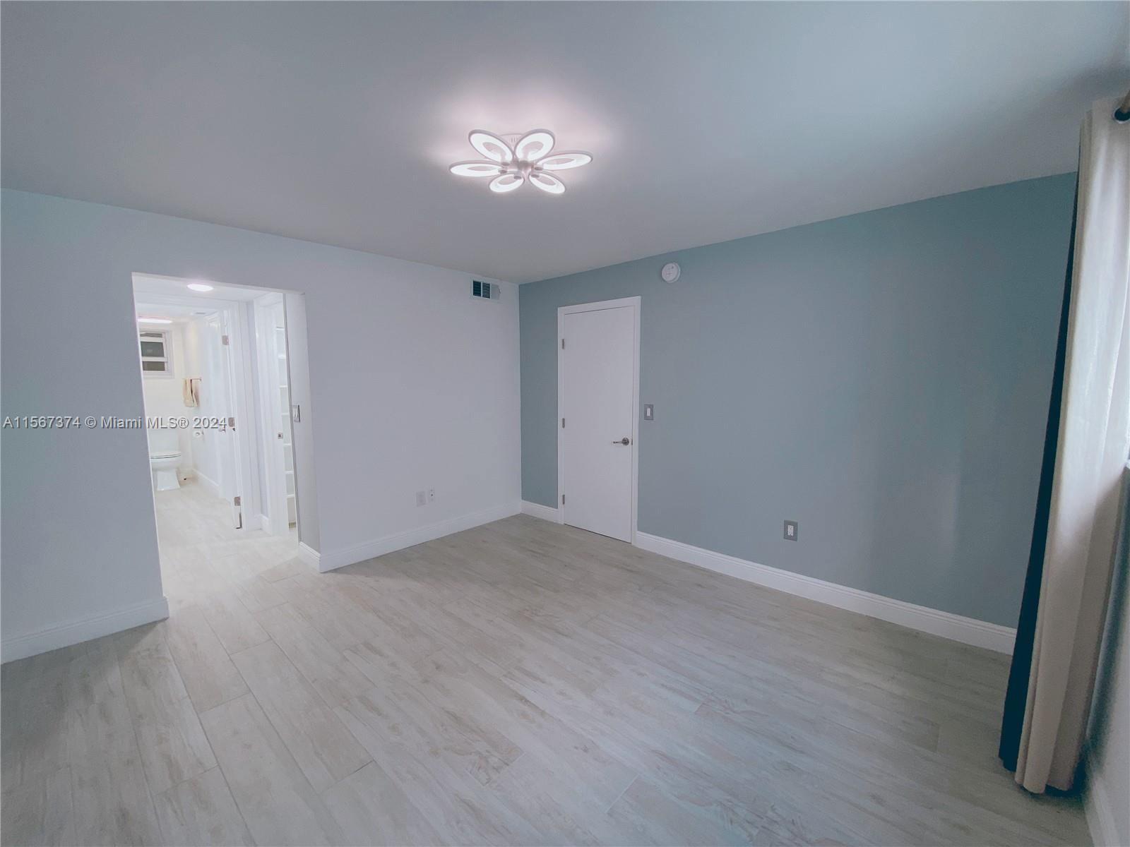 ARCADIA CONDO - Residential Lease