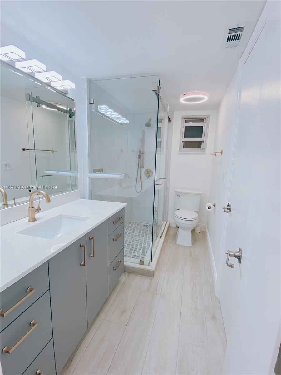 ARCADIA CONDO - Residential Lease