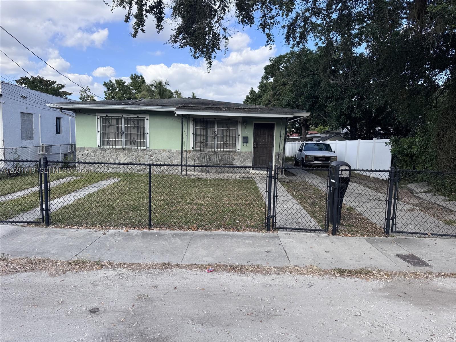 WEST END PARK AMD PL - Residential
